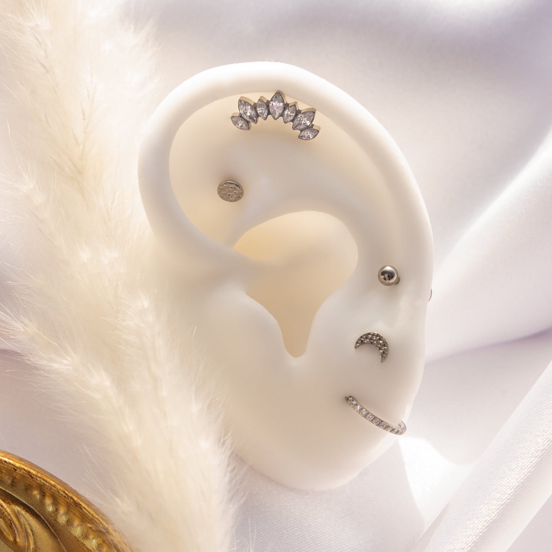 Bijou Celeno Oreille Helix