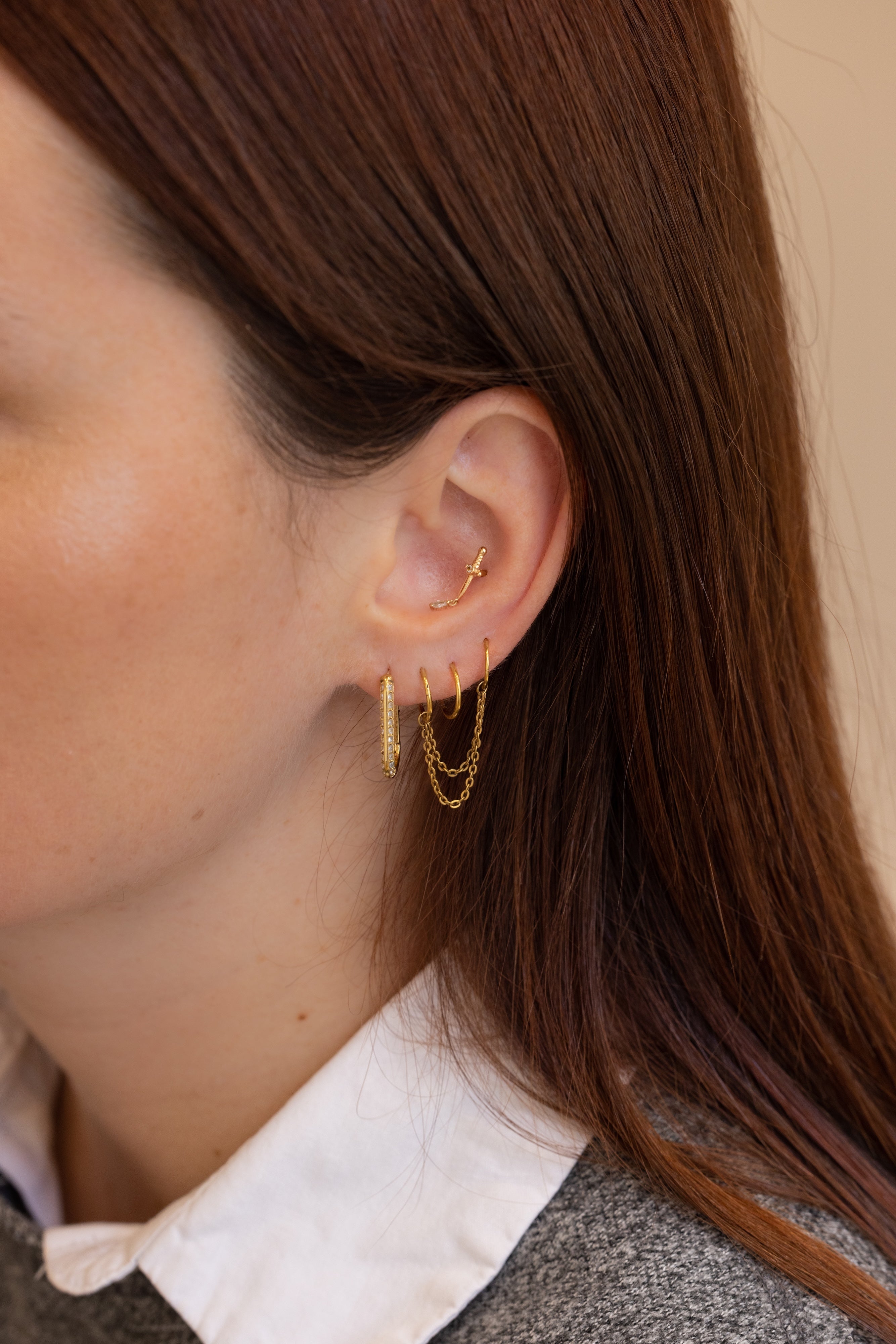 Composition d'oreille - Chaine double titane PVD Gold - London boucle d'oreille - Obsidian Piercing