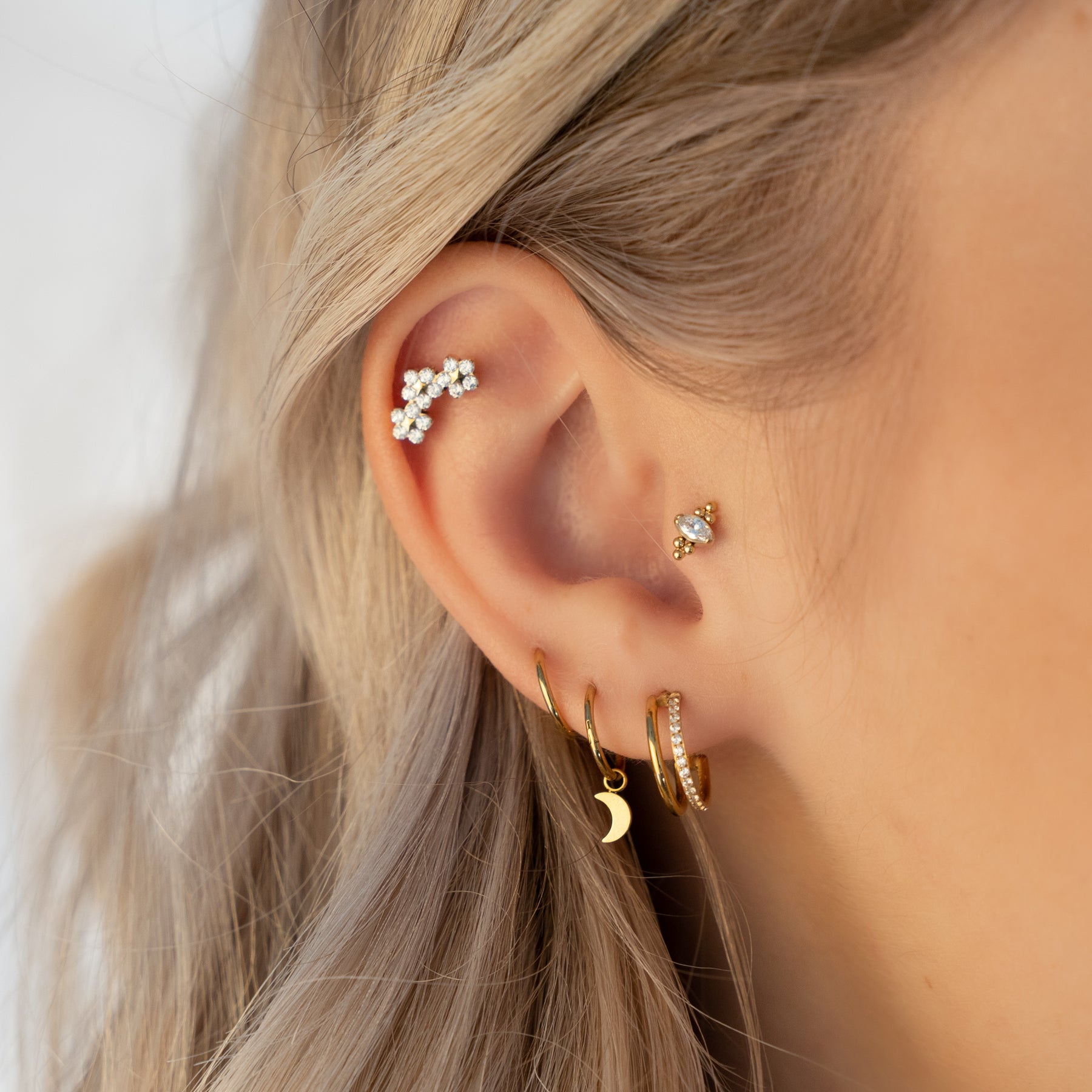 Piercing_Tragus_Bosona_Gold